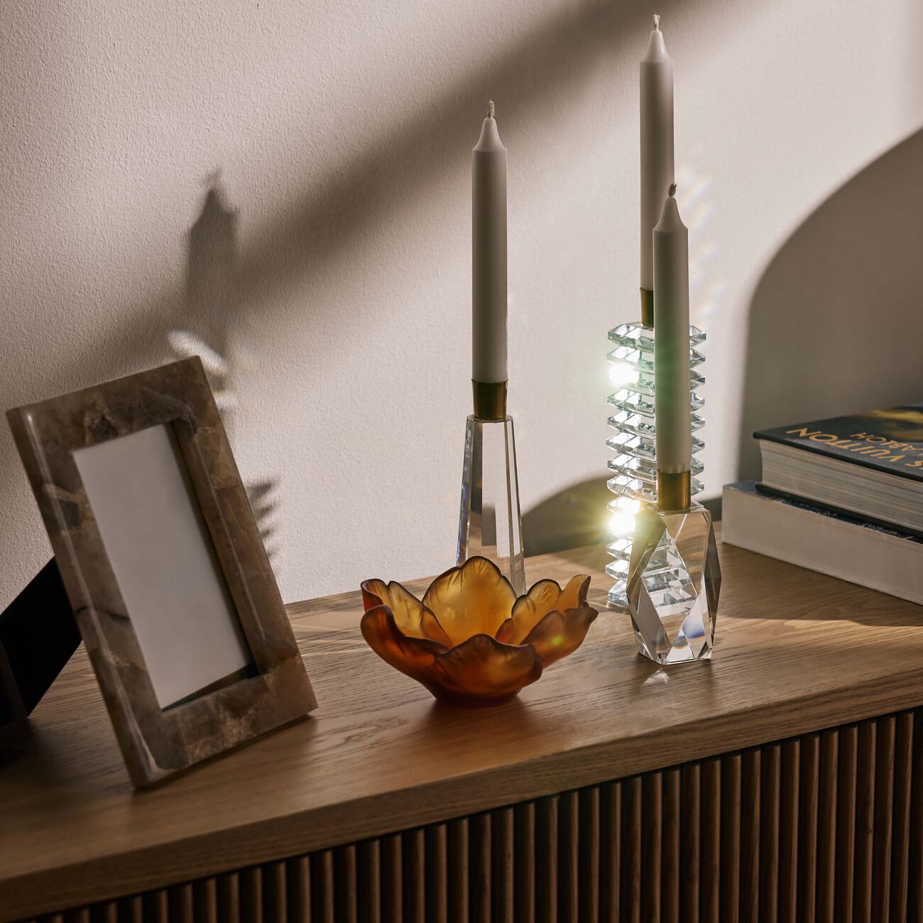 دوم قطعة ديكور مركزية توليب صفراء