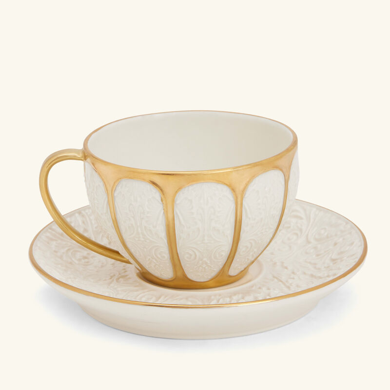 فيلاري فنجان الشاي آمور أبيض