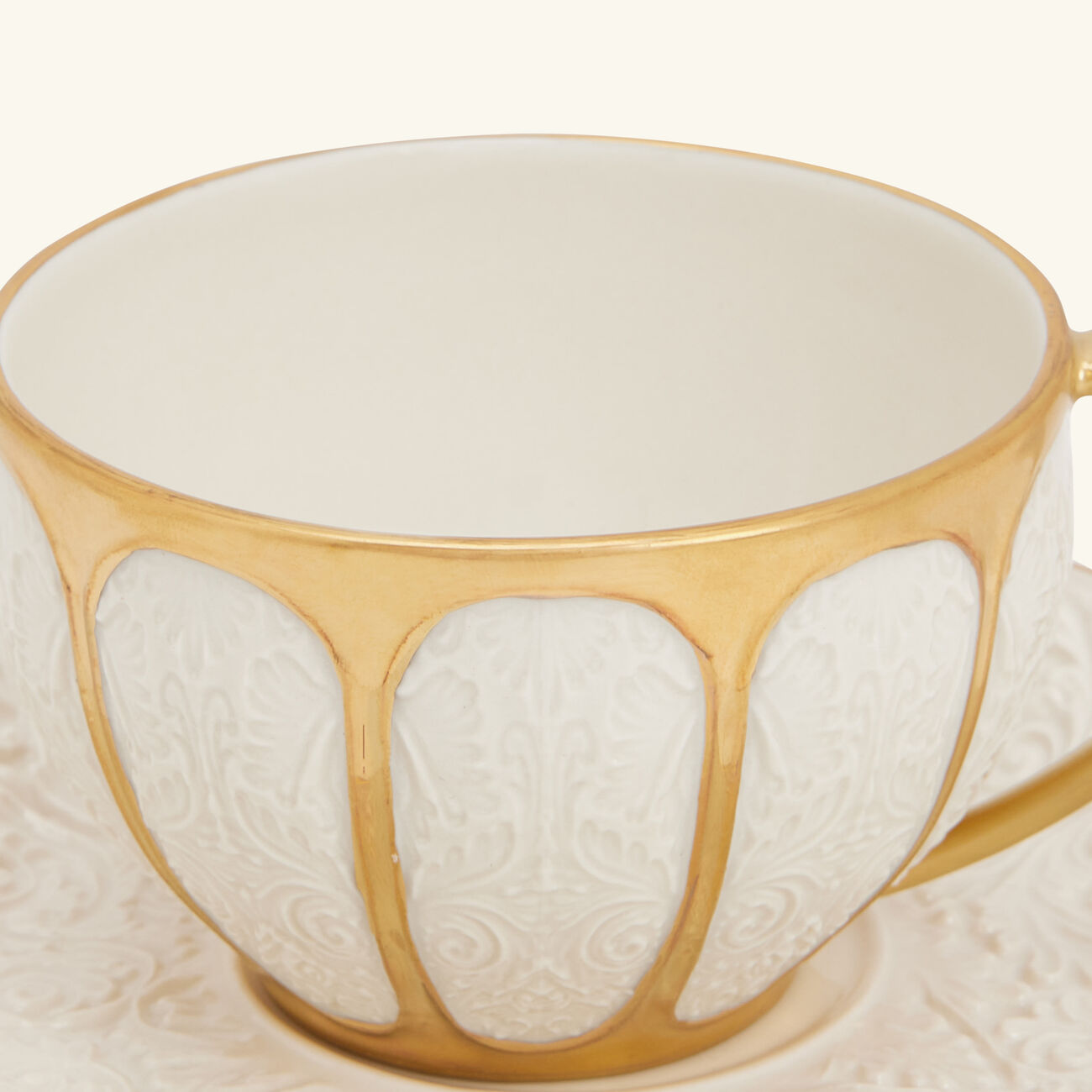 فيلاري فنجان الشاي آمور أبيض