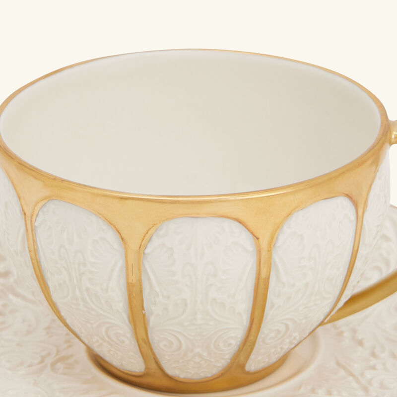 فيلاري فنجان الشاي آمور أبيض