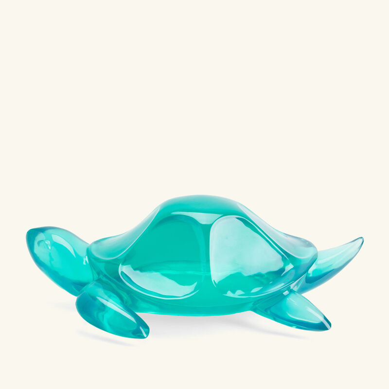 جوناثان أدلر منحوتة على شكل سلحفاة من الأكريليك صغيرة زرقاء