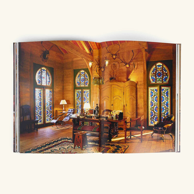 آسولين كتاب إيف سان لوران آت هوم 33   25