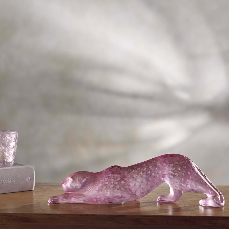 لاليك منحوتة نمر زيلا صغيرة وردية