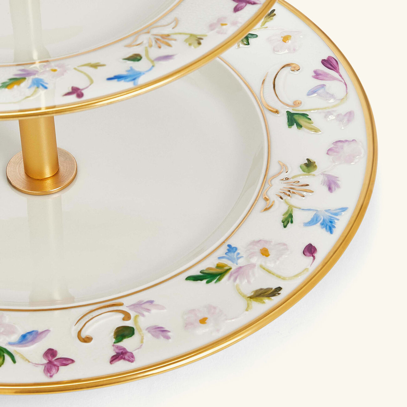 Taormina Cake Stand 3 Tier White villari taormina cake stand 3 tier white