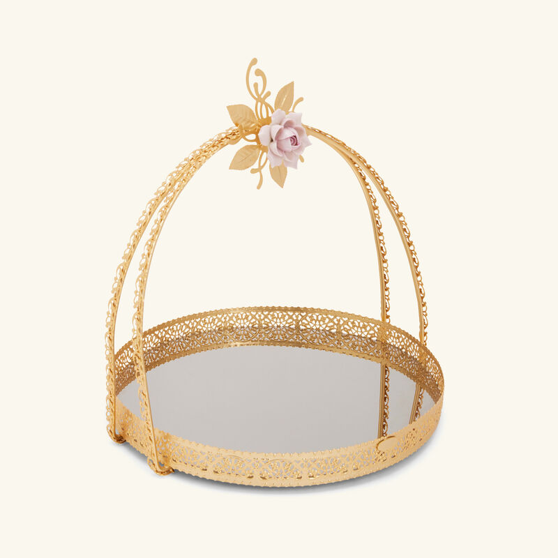 سلة الضيافة إكسترافاجانزا باللون الذهبي فيلاري سلة الضيافة إكسترافاجانزا باللون الذهبي