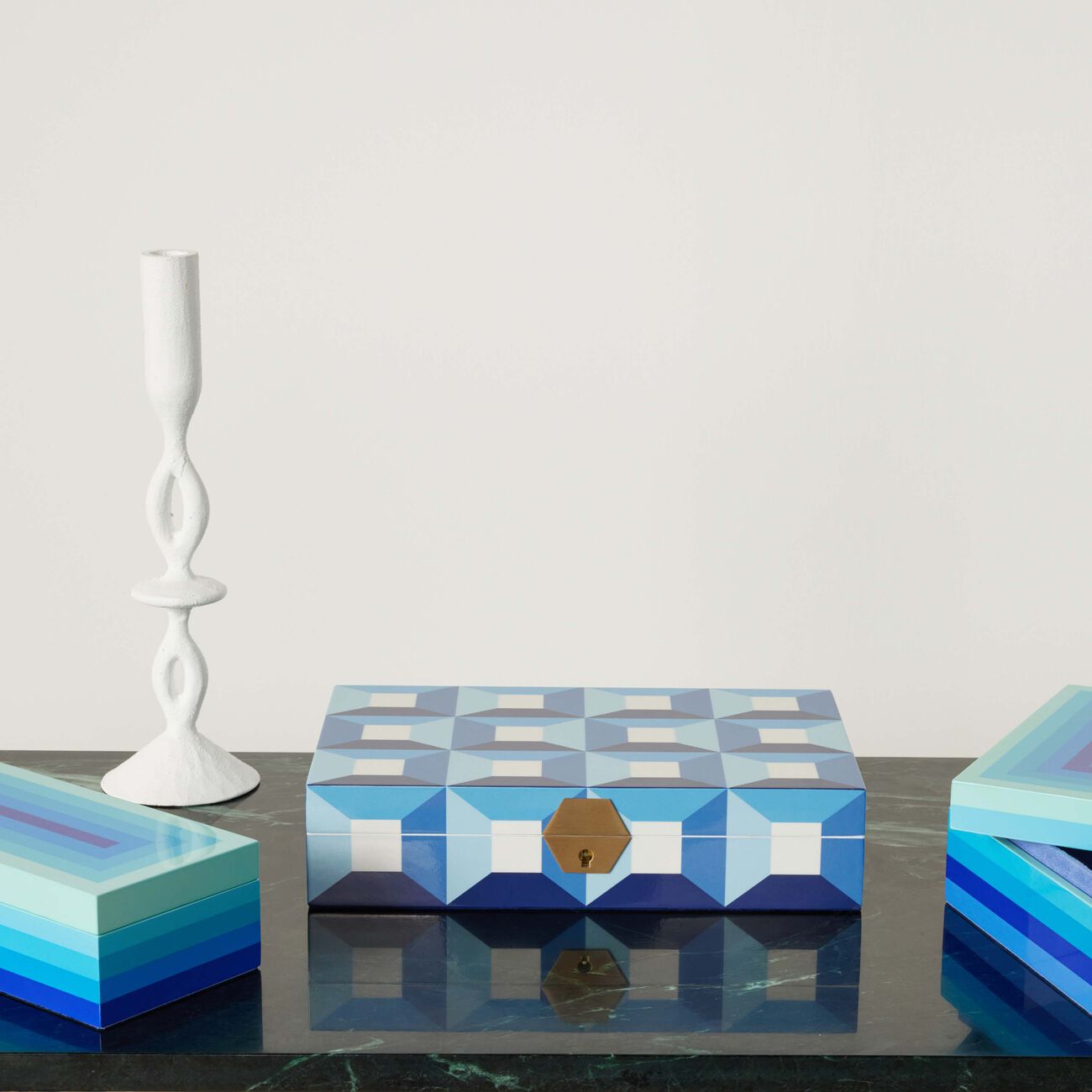 جوناثان أدلر صعلبة المجوهرات سورينتو المطلية بالورنيش الأزرق