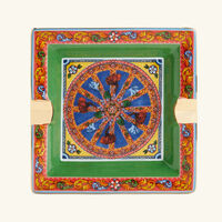 دولتشي أند غابانا كازا منفضة مربعة صغيرة مزينة بنقوش