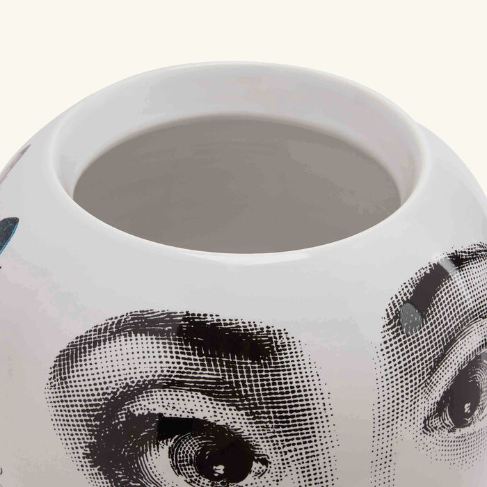 fornasetti rossetti vase  medium white