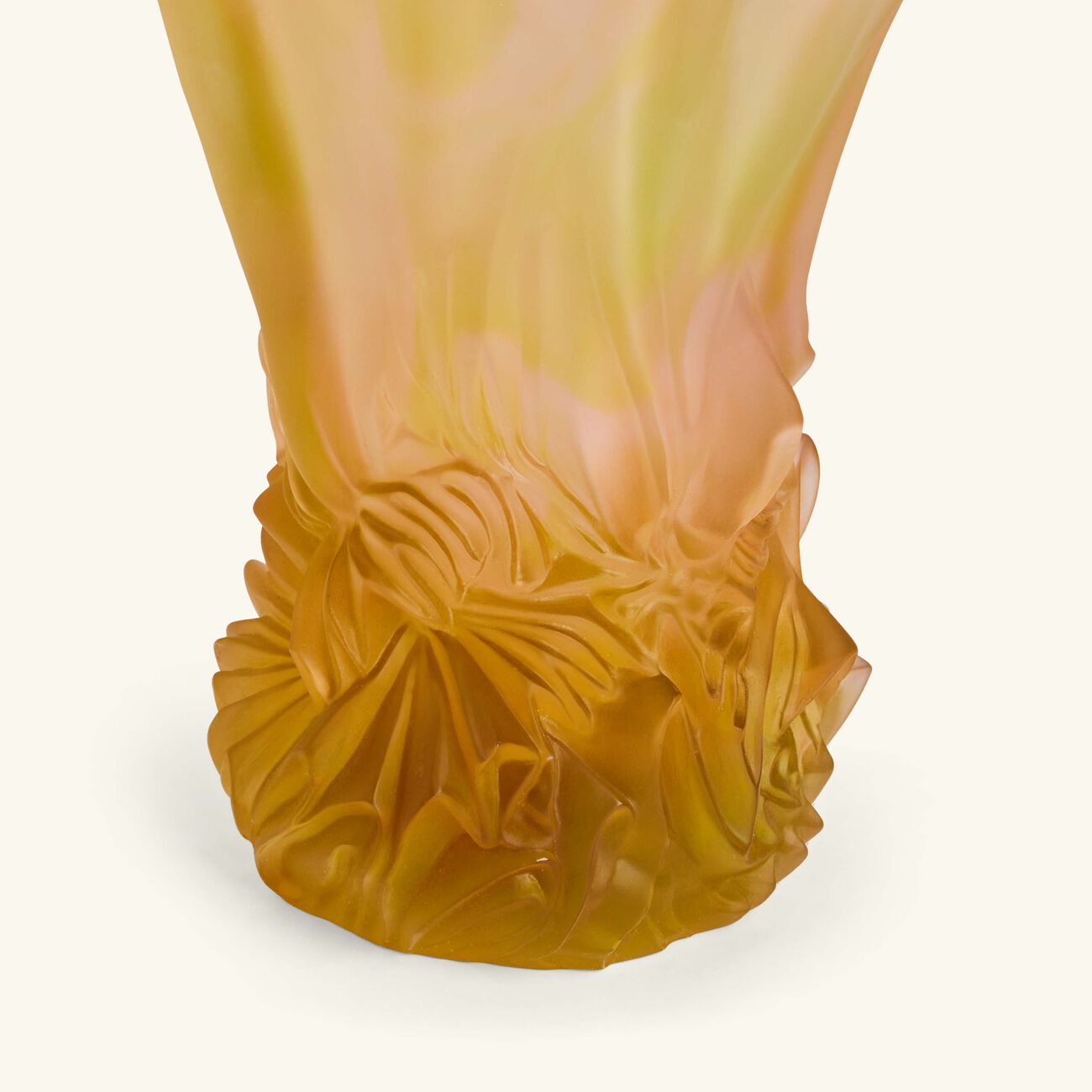 دوم مزهرية كروازيير كبيرة صفراء