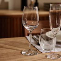 لاليك كأس النبيذ مية نقطة