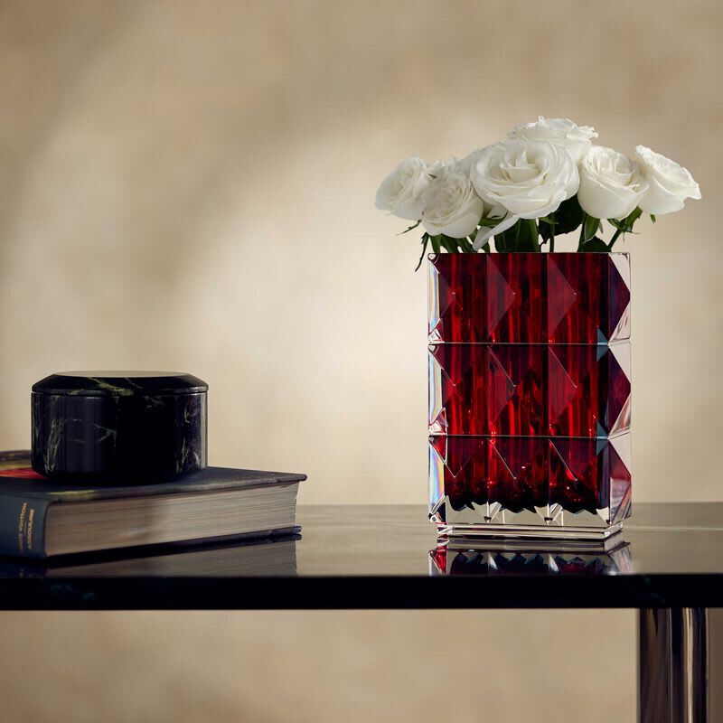 باكارا مزهرية لوكسور مستطيلة صغيرة حمراء