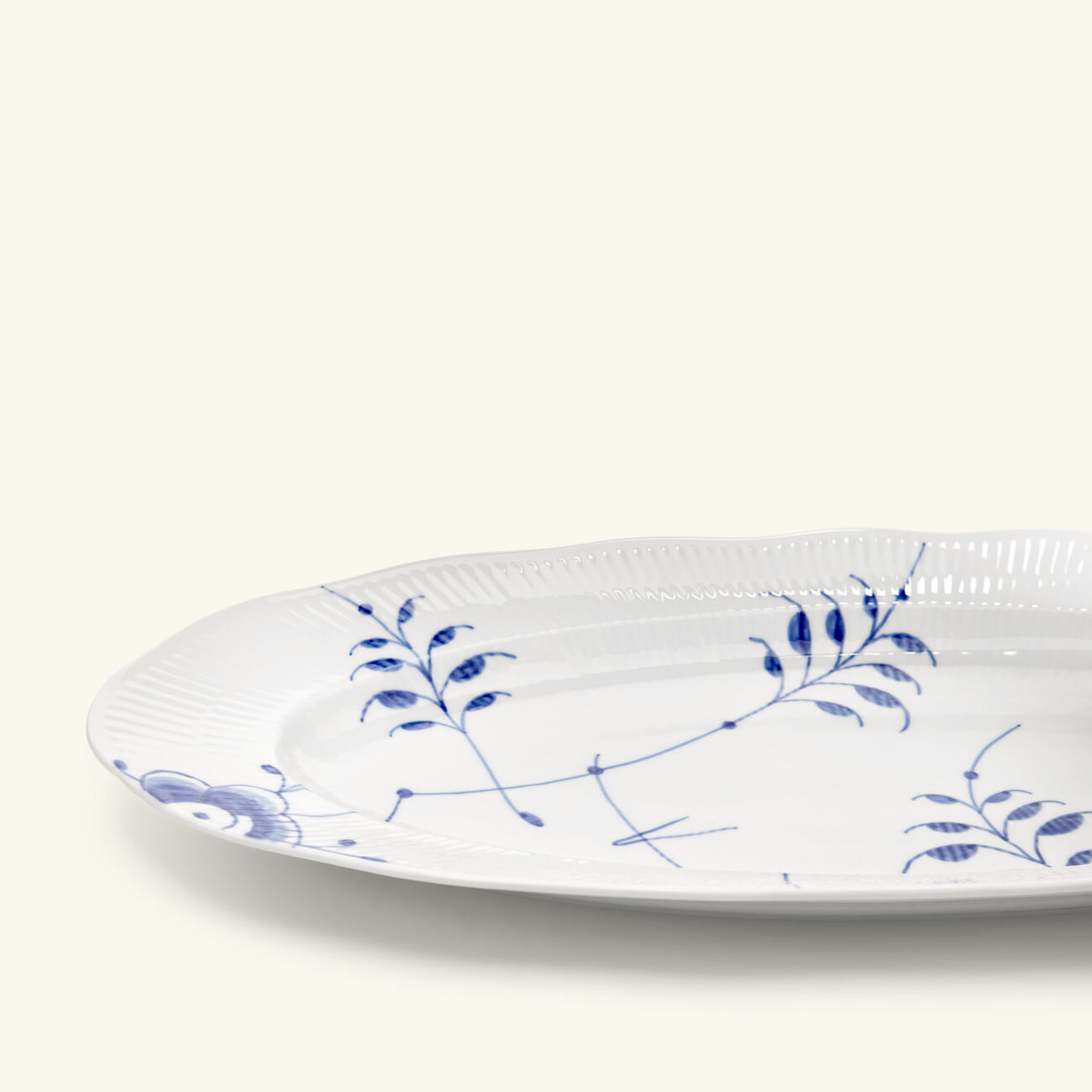 Blue Fluted Mega Serving Plate Oval White 60 cm royal copenhagen blue fluted mega serving plate oval white 60 cm