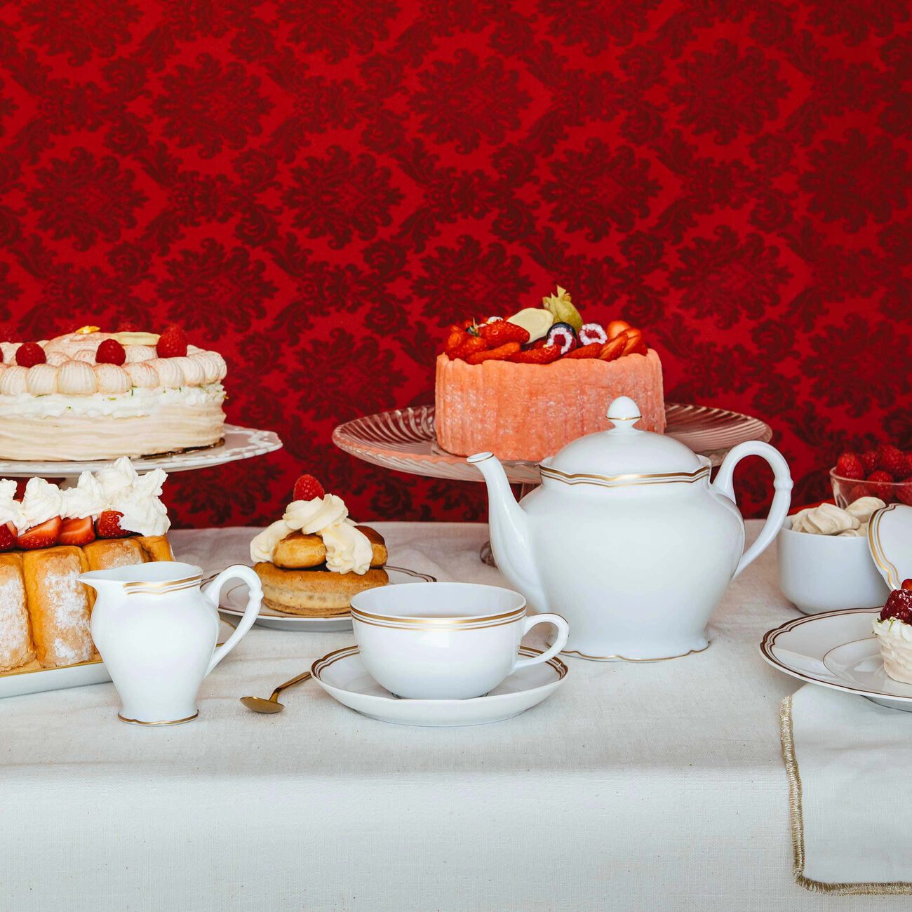 Pompadour Tea Pot Gold bernardaud pompadour tea pot gold