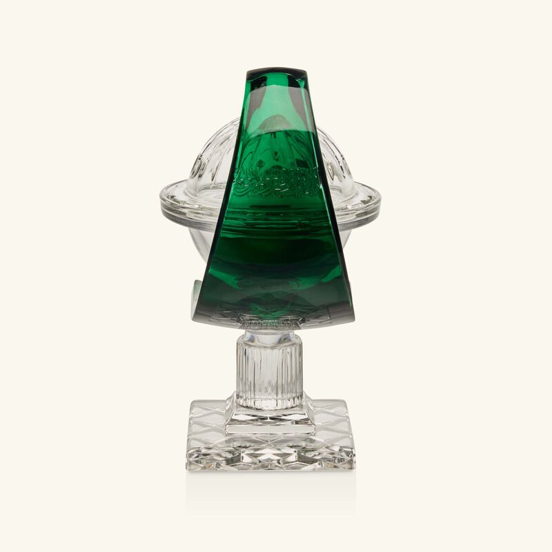 ماريو تشيوني مبخرة اليوم الوطني السعودي باللون الأخضر