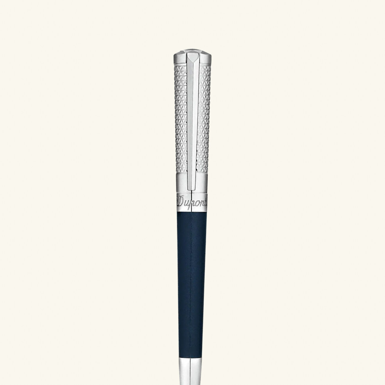 s t  dupont paris is renowned for luxury lighters  collectible pens  perfumes  and premium accessories  founded in 1872  s t  dupont blends innovation with timeless elegance  featuring the iconic diamond head pattern and exceptional french craftsmanship in every handcrafted piece قلم الحبر الجاف  بولبوينت  ليبرتي مطلي باللون الأزرق