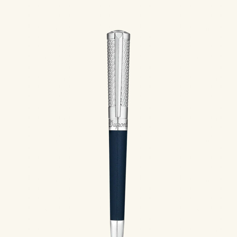 قلم الحبر الجاف (بولبوينت) ليبرتي مطلي باللون الأزرق s t dupont paris is renowned for luxury lighters collectible pens perfumes and premium accessories founded in 1872 s t dupont blends innovation with timeless elegance featuring the iconic diamond head pattern and exceptional french craftsmanship in every handcrafted piece قلم الحبر الجاف بولبوينت ليبرتي مطلي باللون الأزرق