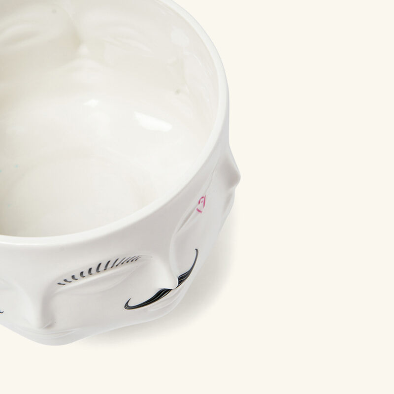 قطعة ديكور مركزية دورا مار بيدستال بيضاء بإصدار محدود جوناثان أدلر قطعة ديكور مركزية دورا مار بيدستال بيضاء بإصدار محدود