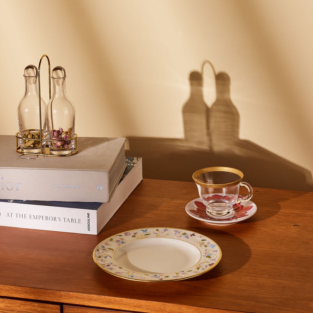 فيلاري طبق الحلويات تاورمينا أبيض 21 سم