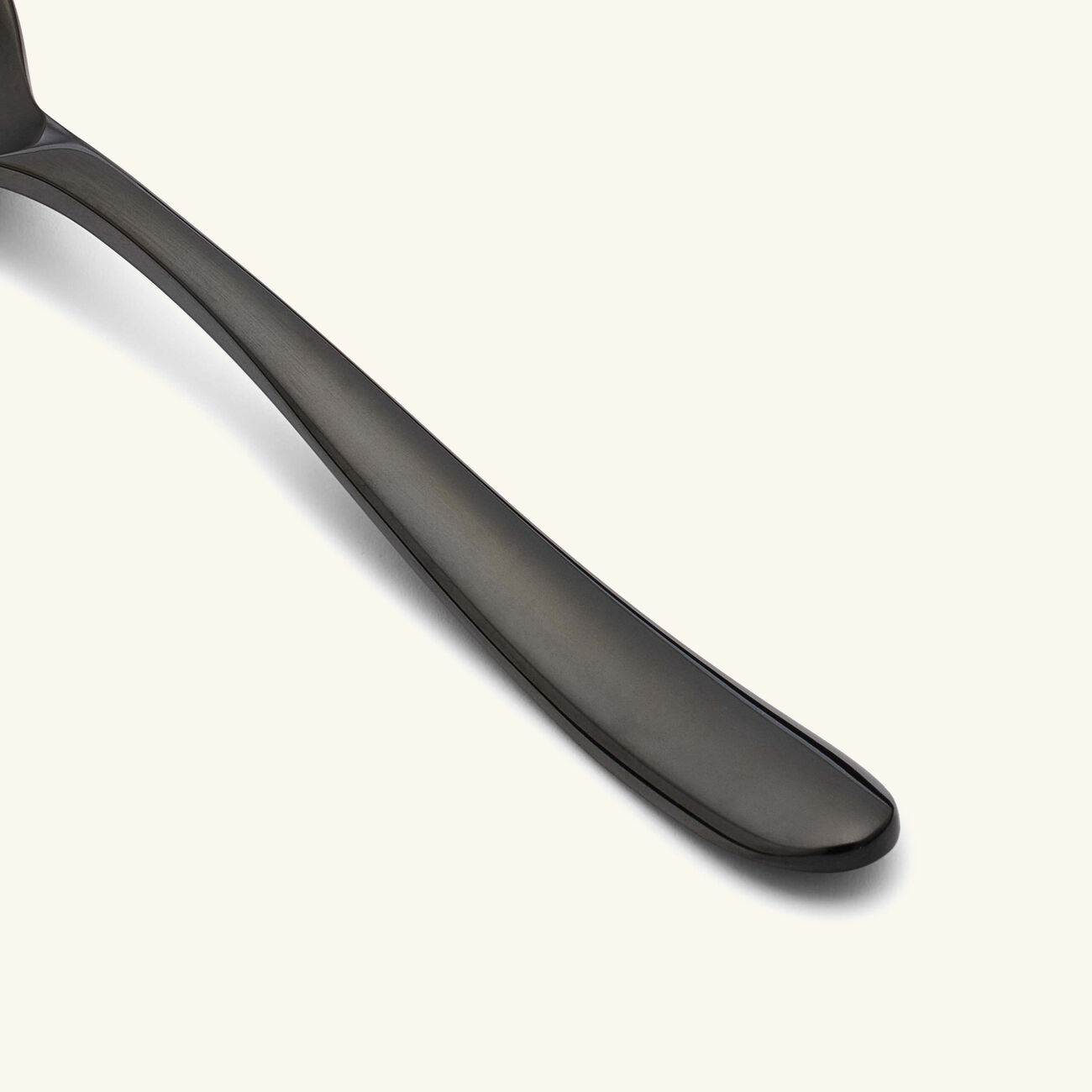 ملعقة الطعام لام دو كريستوفل سوداء ملعقة الطعام لام دو كريستوفل سوداء