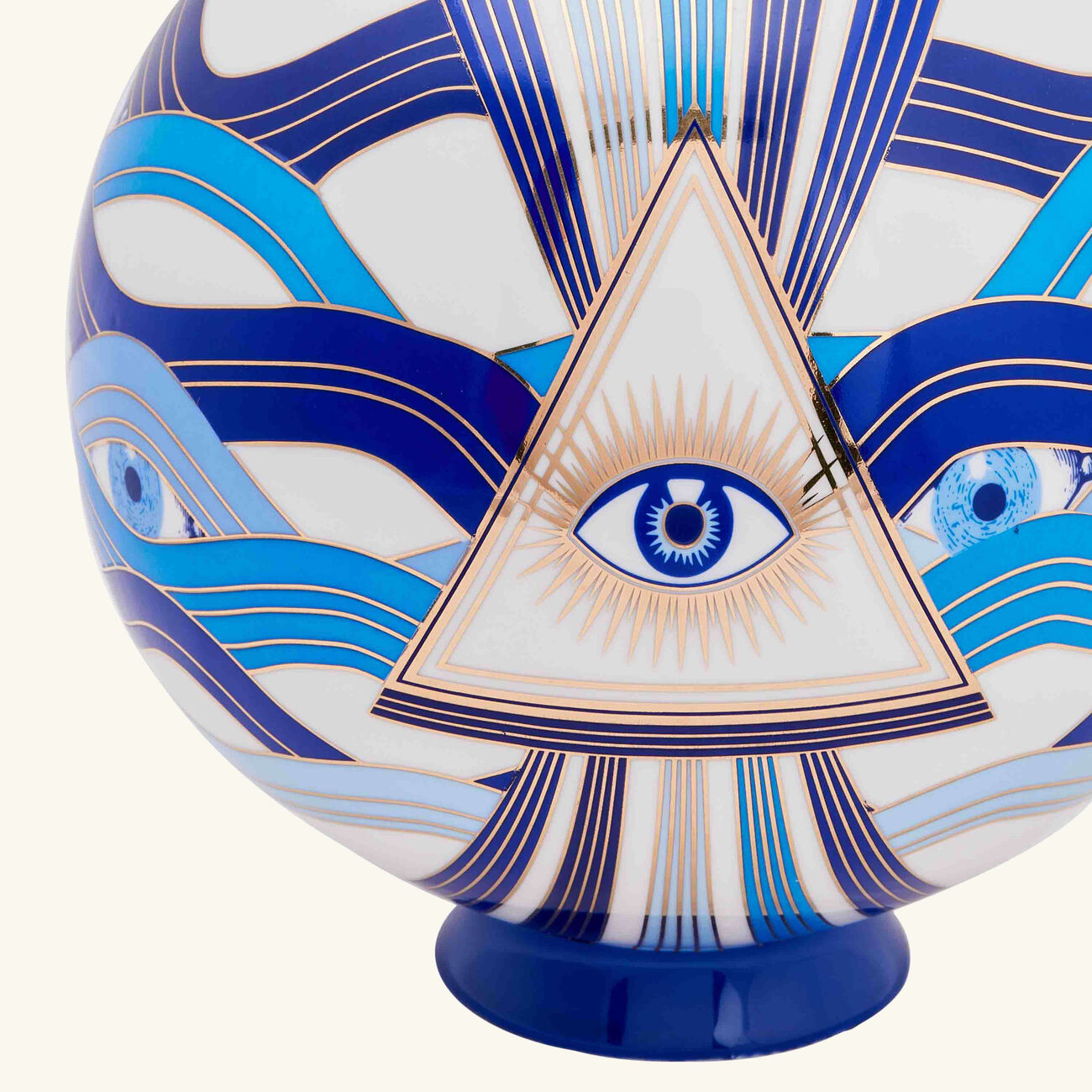 جوناثان أدلر مزهرية دراغيست آي زرقاء