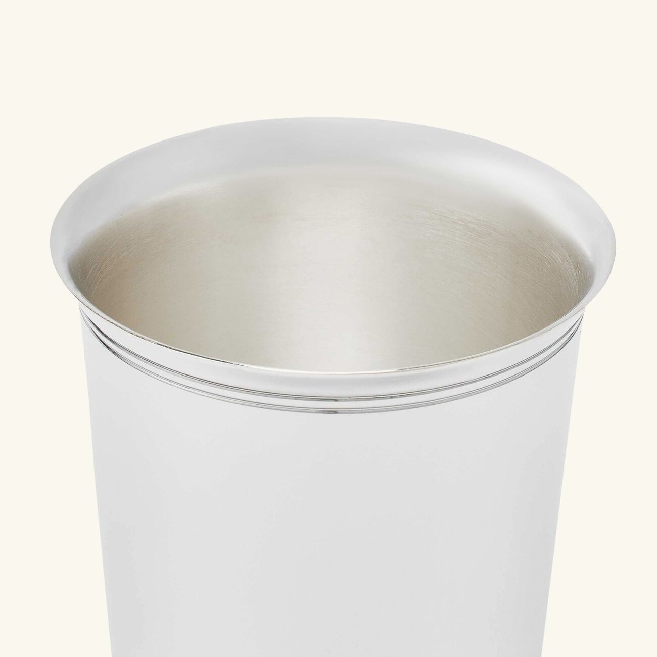 كوب كلوني للأطفال الرضع باللون الفضي كريستوفل كوب كلوني للأطفال الرضع باللون الفضي