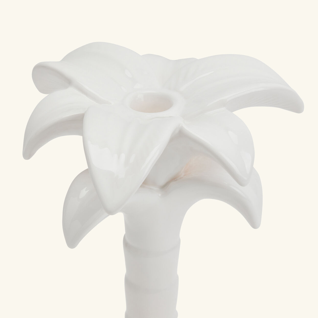 لي أوتومان حامل شموع على شكل شجرة النخيل متوسط أبيض