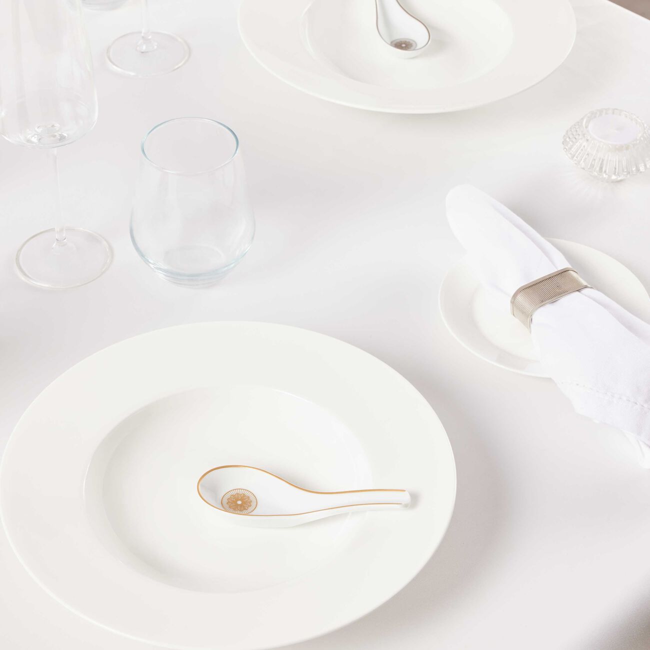 كريستوفل ملعقة مالميزون إمبيريال الصينية باللون الذهبي