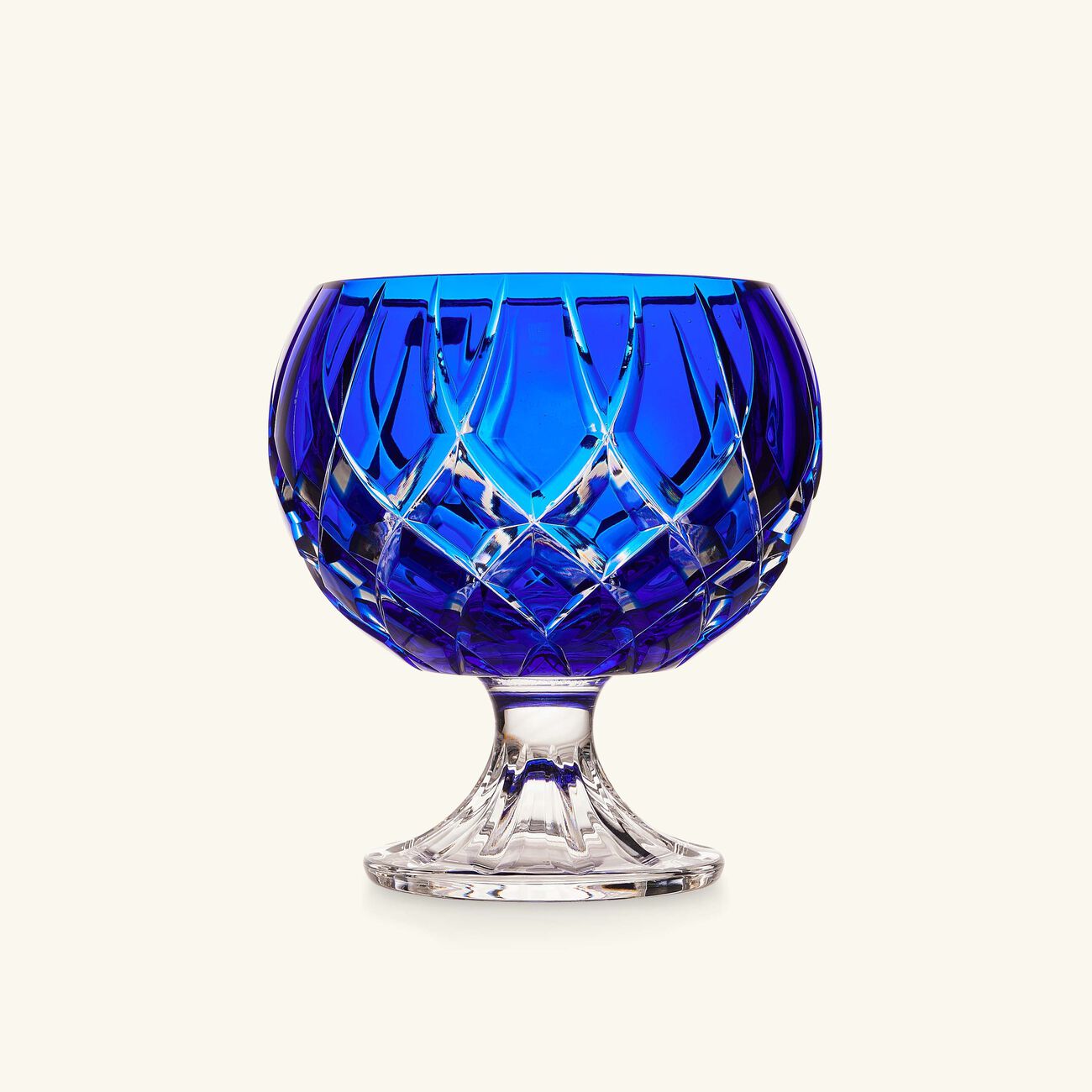 ماريو تشيوني علبة حلوى زرقاء بقاعدة مرتفعة وغطاء