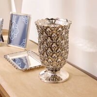 مزهرية أوبرا فضية بحجم متوسط بوتشيلاتي مزهرية أوبرا فضية بحجم متوسط