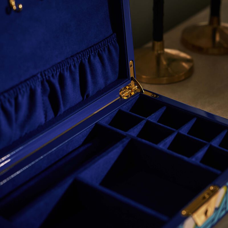 جوناثان أدلر صندوق حفظ المجوهرات باسكيت ويف باللون الأرزق