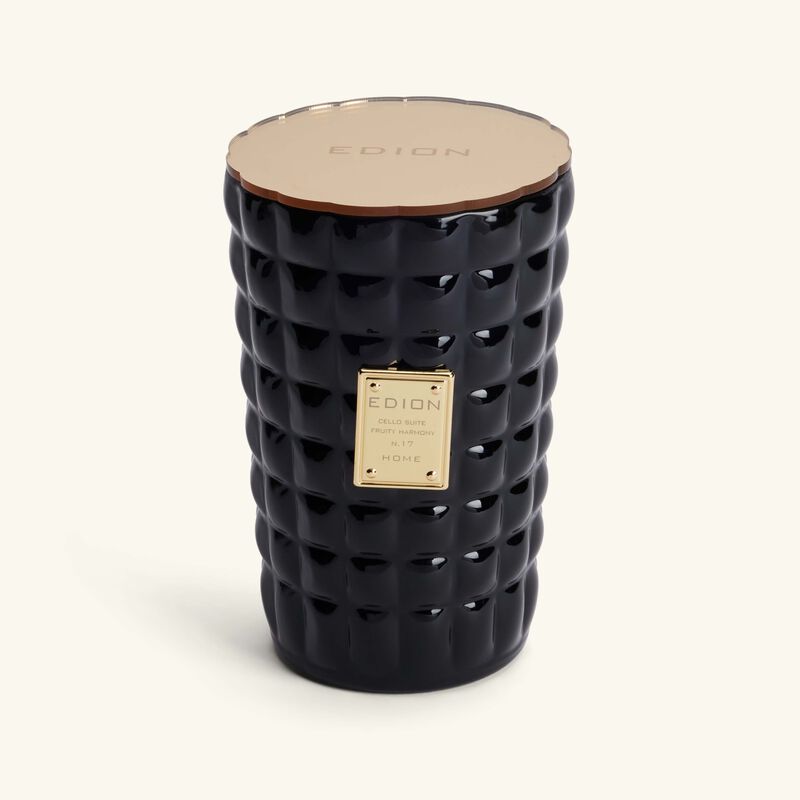 إديون الشمعة العطرية تشيلو سويت نمبر 17 فروتي هارموني نيرو   500 غ