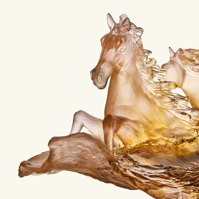 Cavalcade Glazed Centerpiece Brown Limited Edition daum cavalcade glazed centerpiece brown limited edition