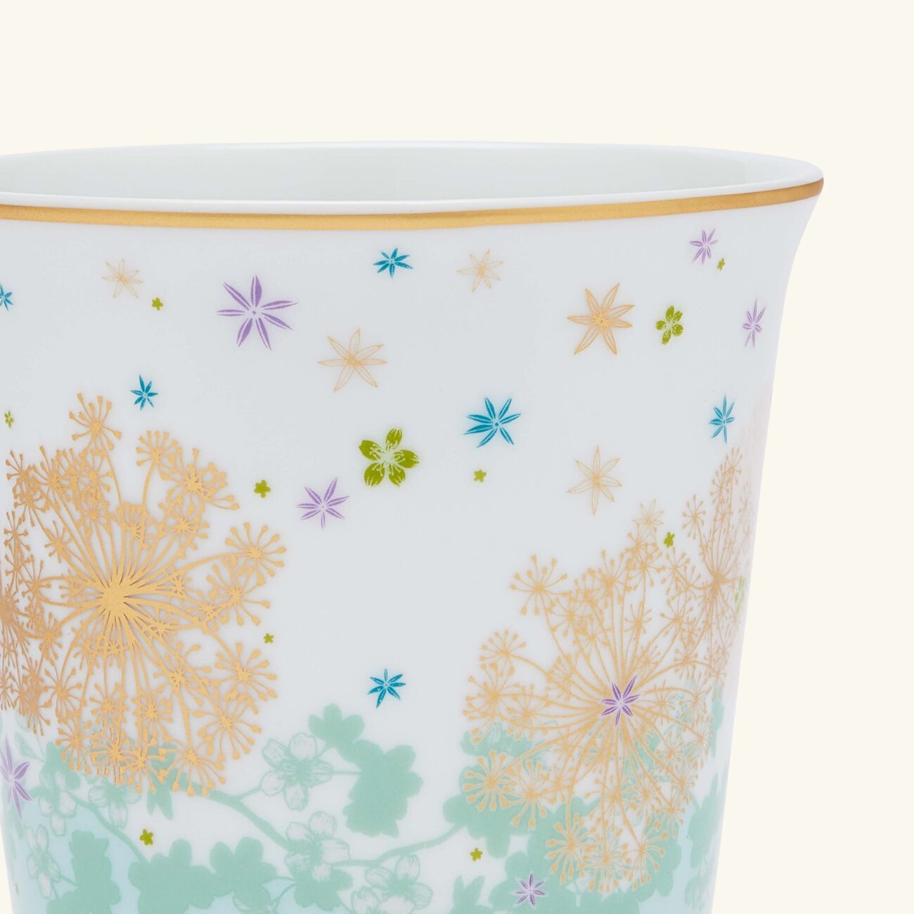 برناردو كاس فيري مايكل كايو مع شمعة