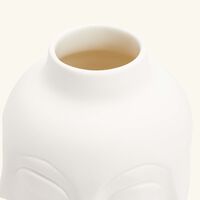 جوناثان أدلر مزهرية دورا مار صغيرة بيضاء