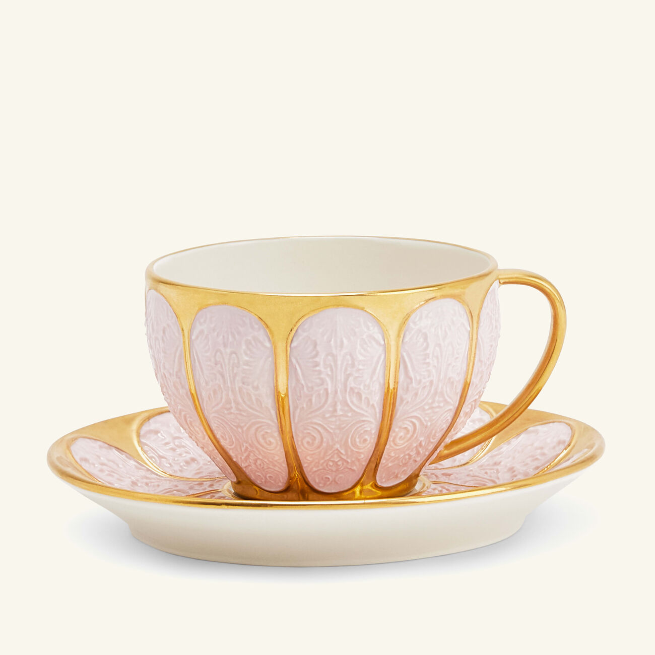 فيلاري فنجان الشاي آمور وردي