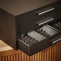 طقم الفضيات أميريكا (75 قطعة) مع صندوق أمباسادور باللون الفضي كريستوفل طقم الفضيات أميريكا 75 قطعة مع صندوق أمباسادور باللون الفضي