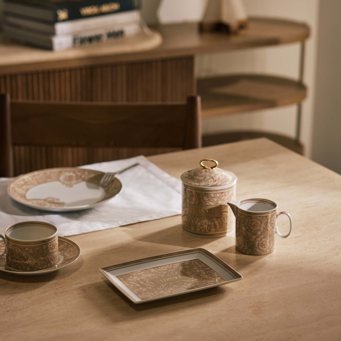 versace barocco beige serving platter 18 cm
