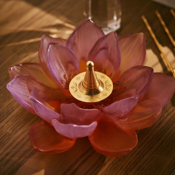 Jardin De Lotus Incense Holder Pink daum jardin de lotus incense holder pink
