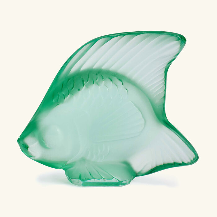 منحوتة على شكل سمكة صغيرة خضراء لاليك منحوتة على شكل سمكة صغيرة خضراء