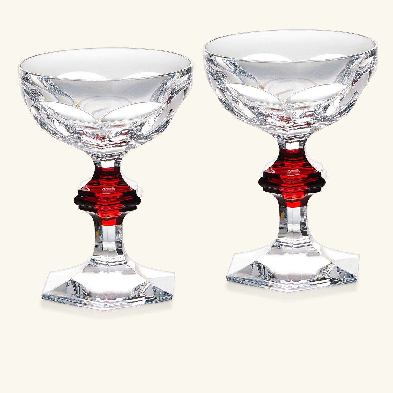 باكارا طقم هاركورت 1841 مؤلف من كأسي مشروب باللون الأحمر