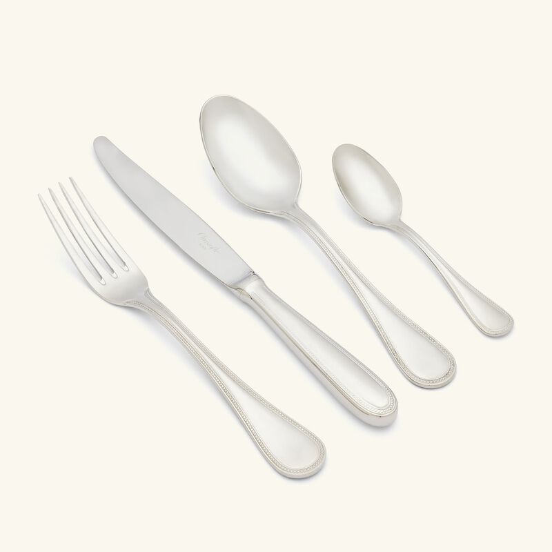 طقم بيرل مؤلف من 48 من الفضيات مع صندوقه الخاص باللون الفضي كريستوفل طقم بيرل مؤلف من 48 من الفضيات مع صندوقه الخاص باللون الفضي