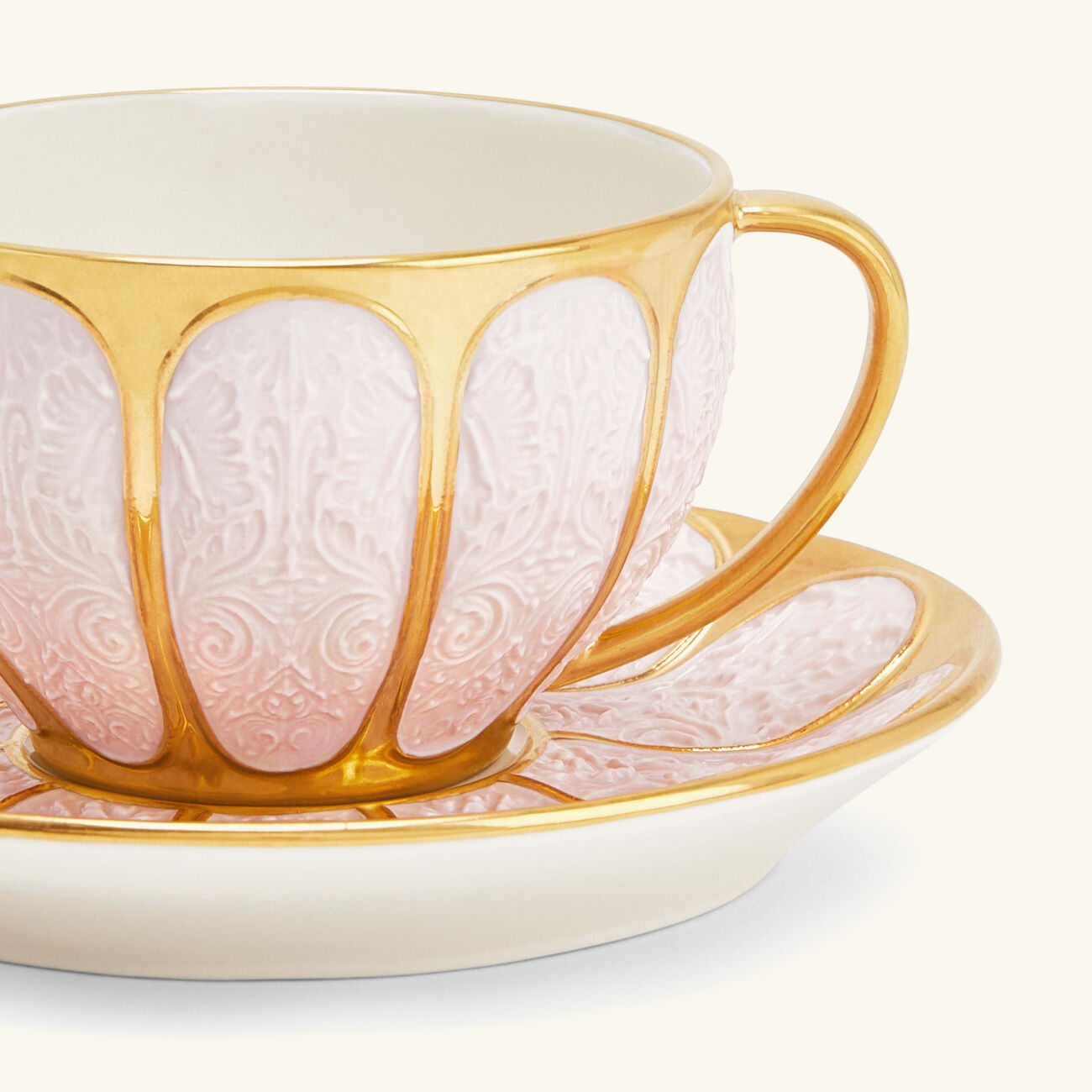 فيلاري فنجان الشاي آمور وردي