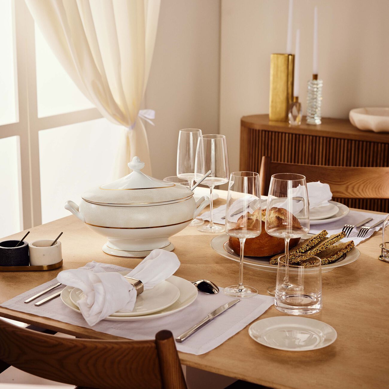 Sauvage Blanc Soup Tureen Gold bernardaud sauvage blanc soup tureen gold