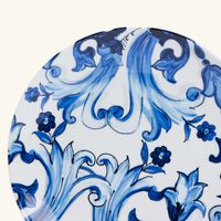 دولتشي أند غابانا كازا طقم بلو ميديترانيو فيوري بيكولو المؤلف من طبقي طعام باللون الأزرق بتصميم دائري 26 سم