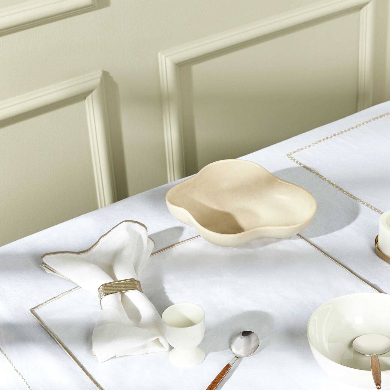 Boho Placemat Silver catherine denoual boho placemat silver