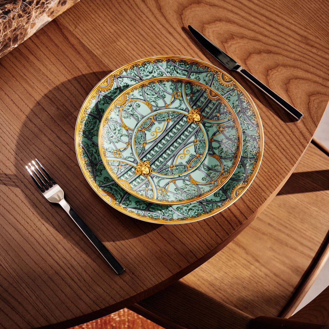 versace scala del palazzo plate round green 28cm