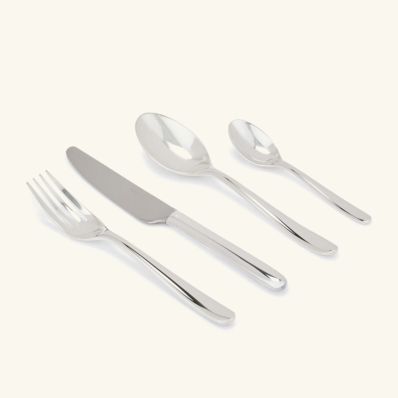 كريستوفل طقم مود دبي سكايلاين مؤلف من 24 قطعة باللون الفضي