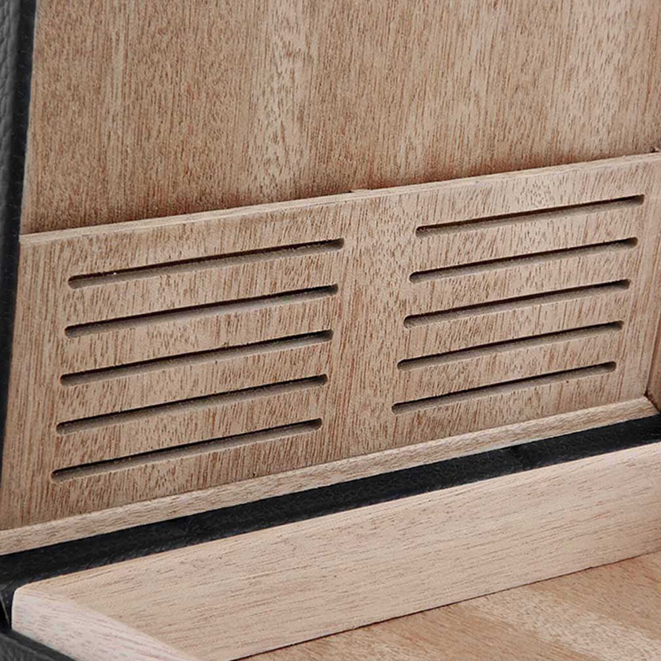 st dupont travel size cigar humidor box black