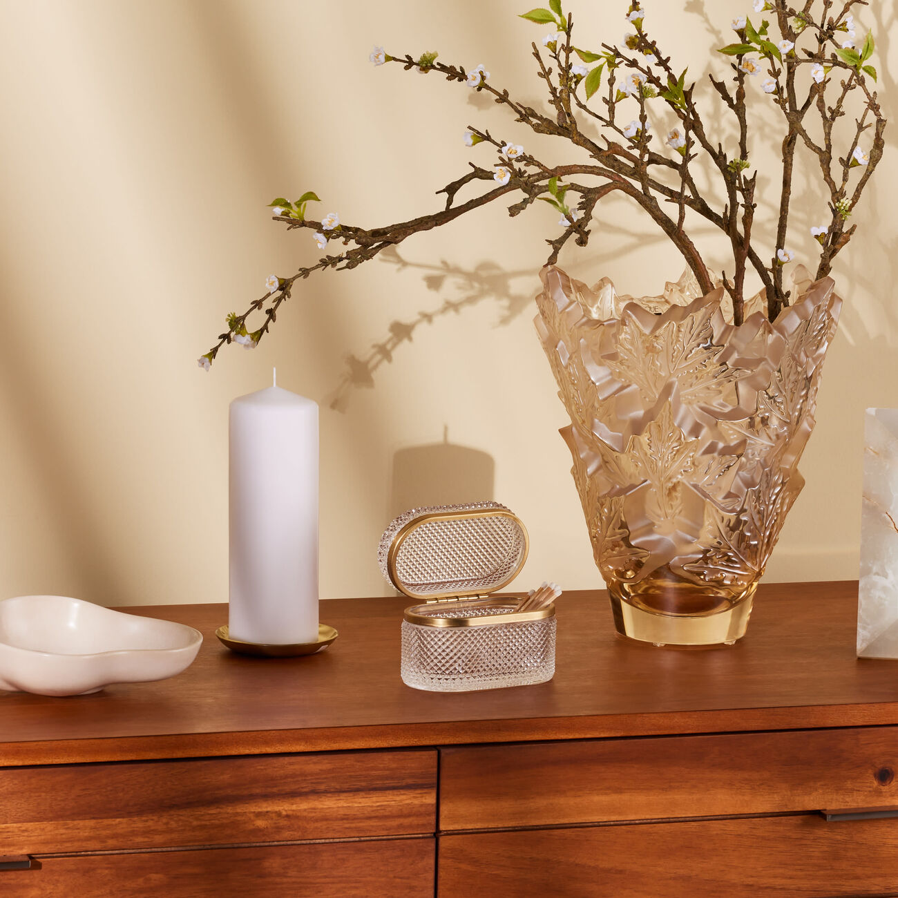 Champs-Élysées Vase Medium Gold lalique champs lys es vase medium gold