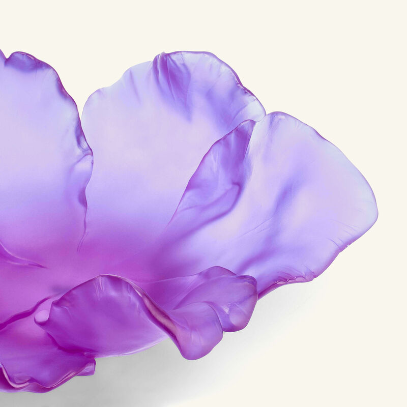دوم قطعة ديكور مركزية توليب متوسطة بنفسجية